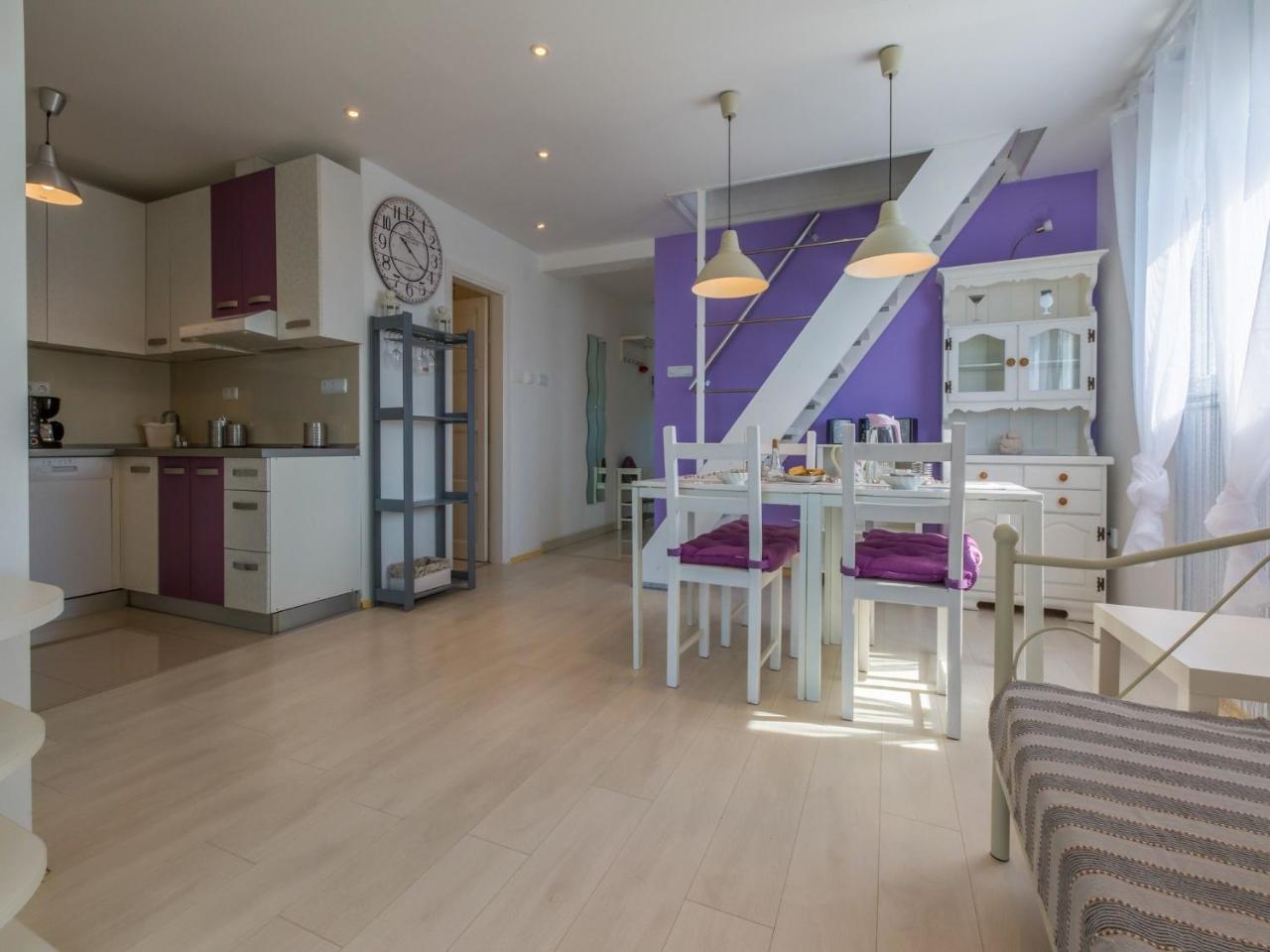 Apartments Lavarin Novi Vinodolski Bagian luar foto
