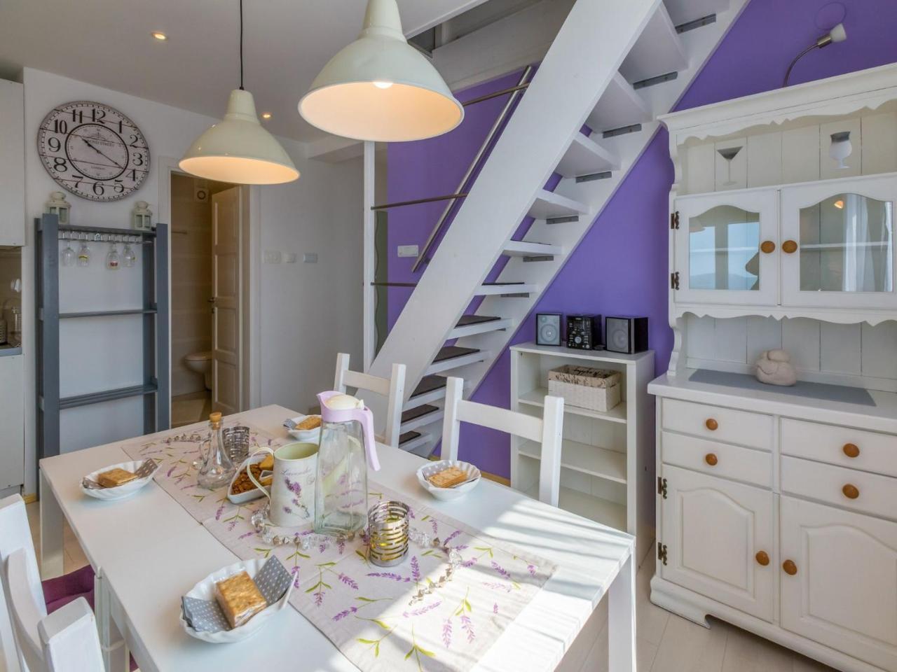 Apartments Lavarin Novi Vinodolski Bagian luar foto