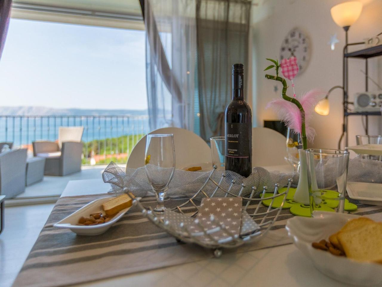 Apartments Lavarin Novi Vinodolski Bagian luar foto