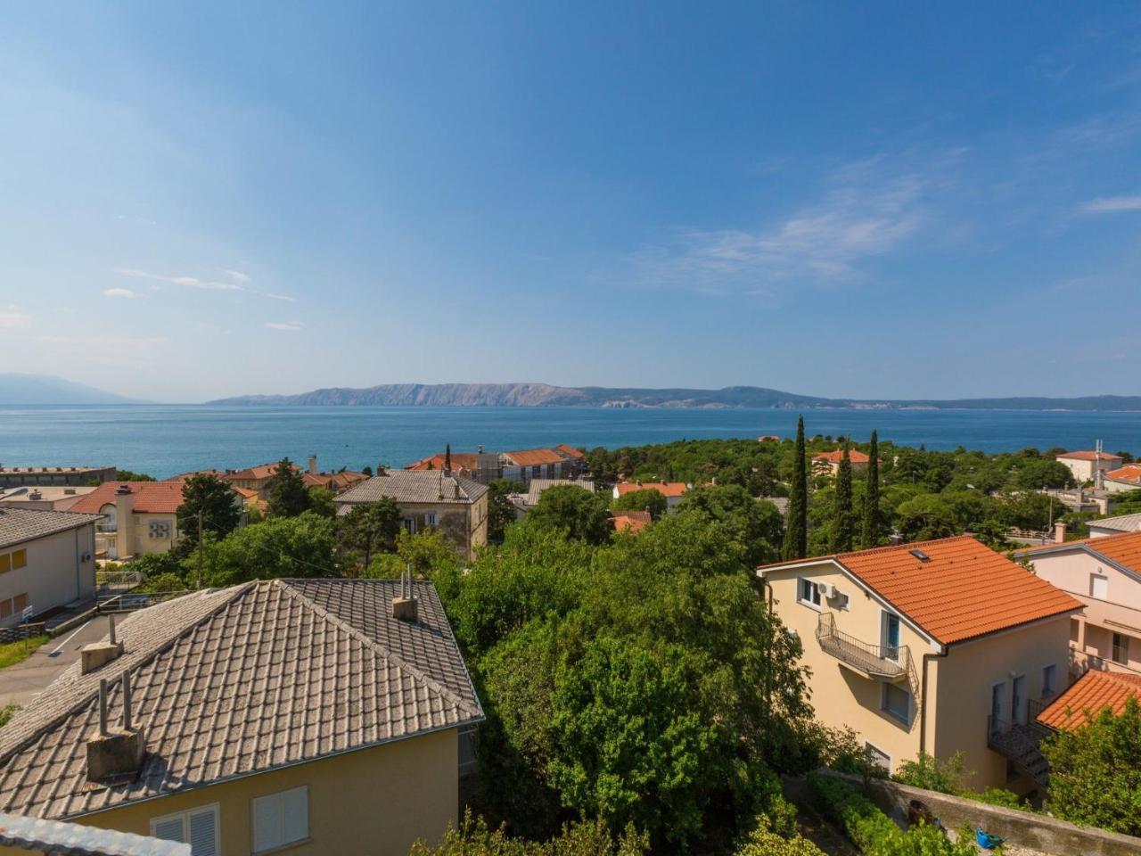 Apartments Lavarin Novi Vinodolski Bagian luar foto